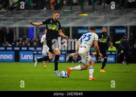 Ediz Dzeko en action pendant la série Un match de football entre le FC Internazionale et le FC Empoli au Stadio Giuseppe Meazza à San Siro, Milan, Italie sur 06 mai, 2022 (photo de Mairo Cinquetti/NurPhoto) Banque D'Images