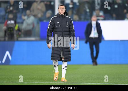 Federico Bernardeschi du FC Juventus regarde pendant la série Un match entre Genoa CFC et FC Juventus sur 6 mai 2022 à Genova, Italie. (Photo de Giuseppe Maffia/NurPhoto) Banque D'Images