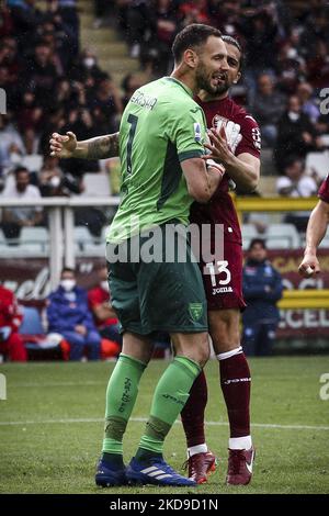 Le gardien de but de Turin, Etret Berisha (1) et le défenseur de Turin, Ricardo Rodriguez (13) célèbrent pendant la série Un match de football n.36 TURIN - NAPLES sur 07 mai 2022 au Stadio Olimpico Grande à Turin, Piémont, Italie. Résultat final: Torino-Napoli 0-1. (Photo de Matteo Bottanelli/NurPhoto) Banque D'Images