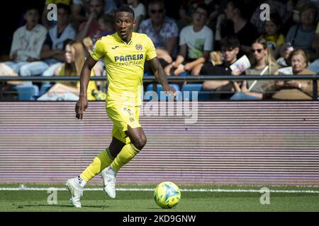 Pervis Estupinan de Villarreal pendant le match de la Liga entre Villarreal CF et Sevilla FC au stade de la Ceramica sur 8 mai 2022. (Photo de Jose Miguel Fernandez/NurPhoto) Banque D'Images