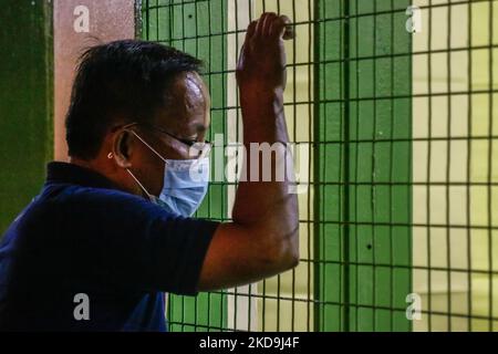 Scène à l'intérieur de la zone de vote lors des élections nationales et locales dans la région métropolitaine de Manille, Philippines, sur 9 mai 2022. Les Philippins ont exprimé leurs voix lors de l’élection de 2022 aux Philippines. (Photo par Ryan Eduard Benaid/NurPhoto) Banque D'Images