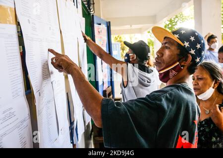 Scène à l'intérieur de la zone de vote lors des élections nationales et locales dans la région métropolitaine de Manille, Philippines, sur 9 mai 2022. Les Philippins ont exprimé leurs voix lors de l’élection de 2022 aux Philippines. (Photo par Ryan Eduard Benaid/NurPhoto) Banque D'Images