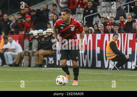 Athletico PR joueur David Terans pendant le match contre Ceará Brazilian League Serie A 2022 - Round 5 au stade Arena da Baixada à Curitiba-PR/Brésil. (Photo de Gabriel Machado/NurPhoto) Banque D'Images