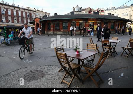 Vue générale du bâtiment de la rue Plac Nowy et de la rotonde appelé 'Okraglak', à Kazimierz, quartier juif historique, à Cracovie, en Pologne, sur 11 mai 2022. (Photo de Jakub Porzycki/NurPhoto) Banque D'Images