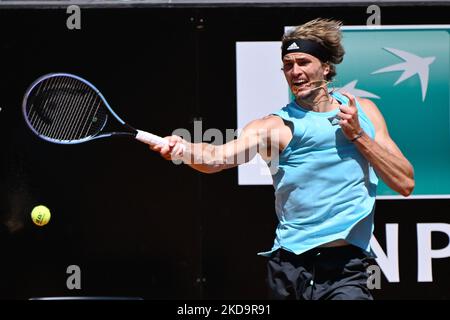 Alexander Zverev (GER) lors du premier tour contre Alex de Minaur (AUS) du tournoi ATP Master 1000 Internazionali BNL d'Italia à Foro Italico on 12 mai 2022 (photo de Fabrizio Corradetti/LiveMedia/NurPhoto) Banque D'Images