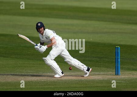 Brydon Carse de Durham chauves-souris pendant le LV= County Championship Match entre le Durham County Cricket Club et le Glamorgan County Cricket Club à Emirates Riverside, Chester le Street, le samedi 14th mai 2022. (Photo de will Matthews/MI News/NurPhoto) Banque D'Images