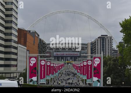 Vue générale à l'extérieur du stade avant la finale de la coupe féminine FA entre Chelsea et Manchester City au stade Wembley, Londres, le dimanche 15th mai 2022. (Photo par Ivan Yordanov/MI News/NurPhoto) Banque D'Images