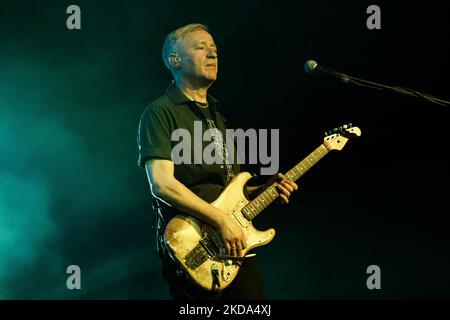 Max Casacci de Subsonica se produit en direct à Alcatraz sur 12 avril 2022 à Milan, Italie (photo d'Alessandro Bremec/NurPhoto) Banque D'Images