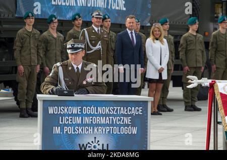 Un défilé militaire officiel de la Marine aérienne avec présence du secrétaire à la Défense à Varsovie, en Pologne Banque D'Images