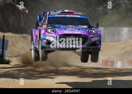 Sébastien LOEB (FRA) et Isabelle GALMICHE (FRA) dans FORD Puma Rally1 de M-SPORT FORD WORLD RALLY ÉQUIPE en action pendant le Shakedown - Baltar du WRC Vodafone Rally Portugal 2022 à Matosinhos - Portugal, on 19 mai 2022. (Photo de Paulo Oliveira / NurPhoto) Banque D'Images