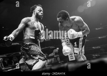 Ramon Guevara (11-25-2; République dominicaine en passant par Grand Rapids, MI) a battu LaQuan Lewis (7-14-1; Brooklyn, NY) lors d'un match de poids et haltères de 4 tours au Motor City Casino and Hotel de Detroit, MI le 13 mai 2022. (Photo par Adam J. Dewey/NurPhoto) Banque D'Images