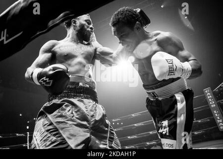 Ramon Guevara (11-25-2; République dominicaine en passant par Grand Rapids, MI) a battu LaQuan Lewis (7-14-1; Brooklyn, NY) lors d'un match de poids et haltères de 4 tours au Motor City Casino and Hotel de Detroit, MI le 13 mai 2022. (Photo par Adam J. Dewey/NurPhoto) Banque D'Images