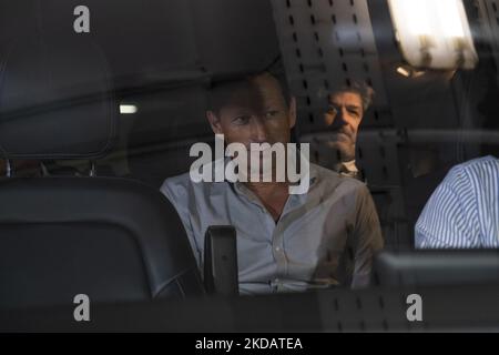 Roger Schmidt arrive à l'aéroport Humberto Delgado, Lisbonne, Portugal, pour être présenté comme le nouvel entraîneur de Sport Lisboa e Benfica, sur 24 mai 2022. (Photo de Nuno Cruz/NurPhoto) Banque D'Images