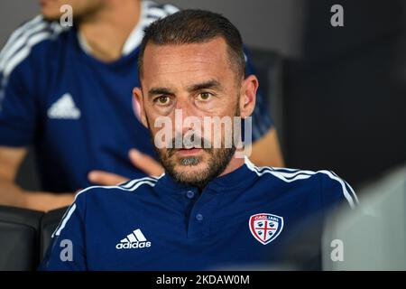 Alessandro Agostini, entraîneur en chef de Cagliari, pendant le match de football italien série A Venezia FC vs Cagliari Calcio sur 22 mai 2022 au stade Pier Luigi Penzo à Venise, Italie (photo d'Alessio Marini/LiveMedia/NurPhoto) Banque D'Images