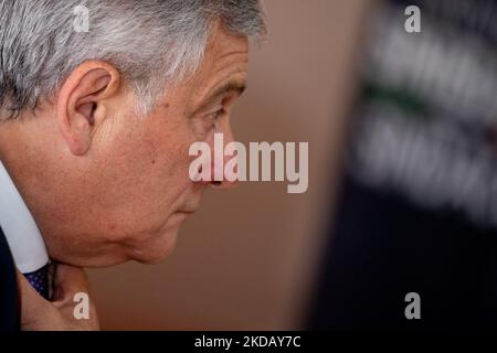 Le vice-président et coordonnateur national unique de Forza Italia, Antonio Tajani, à Rieti, pour soutenir la candidate à la mairie Daniele Sinibaldi aux élections administratives du 12 juin 2022. À Rieti, Italie, 25 mai 2022. (Photo de Riccardo Fabi/NurPhoto) Banque D'Images