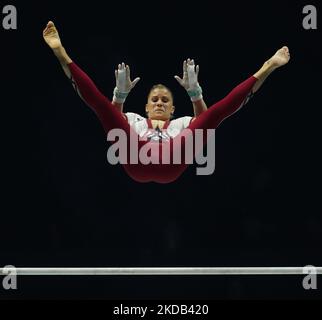 5th novembre 2022, M&amp;S Bank Arena, Liverpool, Angleterre; finales des championnats du monde de gymnastique artistique 2022; finale des femmes sur les barreaux inégaux -Elisabeth Seitz (GER) Banque D'Images