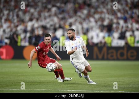 Andrew Robertson de Liverpool, Daniel Carvajal du Real Madrid lors du match final de la Ligue des champions de l'UEFA entre le FC Liverpool et le Real Madrid au Stade de France sur 28 mai 2022 à Paris, France. (Photo de Jose Breton/Pics action/NurPhoto) Banque D'Images