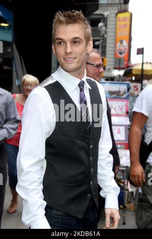 **PHOTO DE FICHIER** Aaron carter a trouvé mort à la maison à l'âge de 34 ans. NEW YORK, NY: 27 juillet 2012 Aaron carter à l'Amérique de l'après-midi à New York. © RW/MediaPunch Inc Banque D'Images