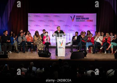 Jean Luc Melenson prononce un discours lors de la réunion de la coalition électorale de gauche française Nupes (Nouvelle Union populaire écologique et sociale - Nouvelle Union écologique et sociale populaire) à l'Olympe-de-Gouge à Paris sur 1 juin 2022, avant les élections législatives de 12-19 juin en France. (Photo de Quentin Veuillet/NurPhoto) Banque D'Images