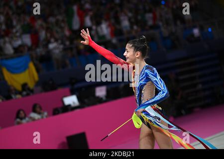 Sofia Raffaeli (ITA) lors de la coupe du monde 2022 de GYMNASTIQUE rythmique DE LA FIG sur 03 juin 2022 à l'arène de Vitrifrigo à Pesaro, Italie (photo de Gianluca Ricci/LiveMedia/NurPhoto) Banque D'Images