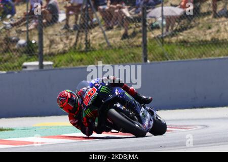 Fabio Quartararo, de France, à bord de son vélo Monster Energy Yamaha sur le moto GP de Catalunya sur 5 juin 2022 à Barcelone. (Photo de Joan Cros/NurPhoto) Banque D'Images