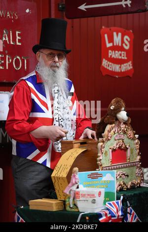 Les ré-acteurs apprécient le week-end sur le chemin de fer est Lancashire à la gare de Bury Bolton Street, alors que nous célébrons le Jubilé de platine de sa Majesté la Reine. (Photo d'Eddie Garvey/MI News/NurPhoto) Banque D'Images