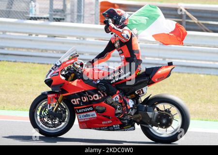 Au cours du Championnat Motul FIM Superbike - course italienne du dimanche au cours du World Superbike - circuit Pirelli Emilia-Romagna Round, 10-12 juin 2022 sur Misano, Italie. (Photo de Fabio Averna/NurPhoto) Banque D'Images