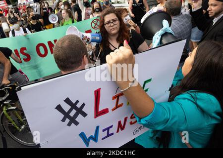 Les contre-manifestants ont fait une manifestation sur les droits à l'avortement à Washington, D.C., sur 13 juin 2022. (Photo de Bryan Olin Dozier/NurPhoto) Banque D'Images