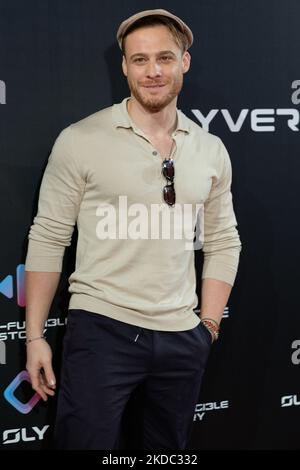 L'acteur turc Kerem Bursin assiste à la photocall de la présentation du NFT à Madrid. 14 juin 2022 Espagne (photo par Oscar Gonzalez/NurPhoto) Banque D'Images