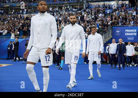 Christopher Nkunku (RB Leipzig), Karim Benzema (Real Madrid) et Kylian Mbappe (Paris Saint-Germain) de France avant la Ligue des Nations de l'UEFA Un match du Groupe 1 entre la France et la Croatie au Stade de France sur 13 juin 2022 à Paris, France. (Photo de Jose Breton/Pics action/NurPhoto) Banque D'Images