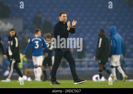 Everton, Royaume-Uni. 05th novembre 2022. Frank Lampard, le directeur d'Everton à la fin du match. Premier League Match, Everton v Leicester City à Goodison Park à Liverpool le samedi 5th novembre 2022. Cette image ne peut être utilisée qu'à des fins éditoriales. Utilisation éditoriale uniquement, licence requise pour une utilisation commerciale. Aucune utilisation dans les Paris, les jeux ou les publications d'un seul club/ligue/joueur. photo par Chris Stading/Andrew Orchard sports Photography/Alamy Live News crédit: Andrew Orchard sports Photography/Alamy Live News Banque D'Images