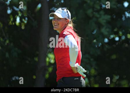 Jennifer Kupcho, de Westminster, Colorado, se rend au tee 4th lors de la deuxième partie du tournoi de golf Meijer LPGA Classic au Blythefield Country Club à Belmont, MI, États-Unis, vendredi, 17 juin 2022. (Photo par Amy Lemus/NurPhoto) Banque D'Images