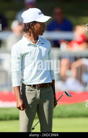 Sadena Parks de Raleigh, Caroline du Nord attend sur le vert 18th pendant la deuxième partie du tournoi de golf classique Meijer LPGA au Blythefield Country Club à Belmont, MI, États-Unis vendredi, 17 juin 2022. (Photo par Amy Lemus/NurPhoto) Banque D'Images