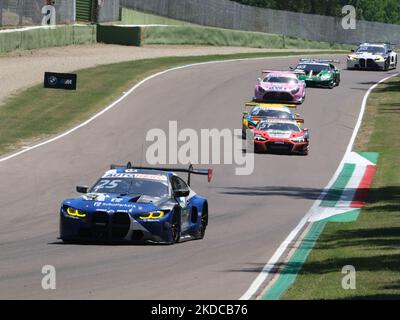 Philipp Eng-AUT-BMW-Schubert Motorsport-(GER) pendant la course 2, à Imola (Bo), Italie sur 19 juin 2022. (Photo de Loris Roselli/NurPhoto) Banque D'Images