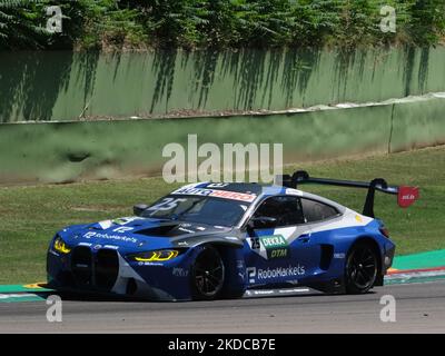 Philipp Eng-AUT-BMW-Schubert Motorsport-(GER) pendant la course 2, à Imola (Bo), Italie sur 19 juin 2022. (Photo de Loris Roselli/NurPhoto) Banque D'Images