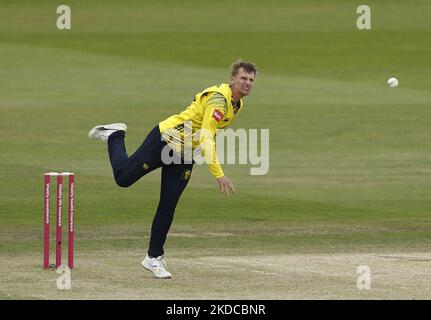 Scott Borthwick de Durham Bowls lors du match de Blast Vitality T20 entre le Durham County Cricket Club et le Leicestershire County Cricket Club au Seat unique Riverside, Chester le Street, le dimanche 19th juin 2022. (Photo de will Matthews/MI News/NurPhoto) Banque D'Images