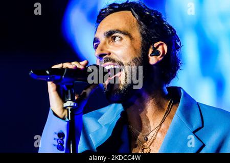 Marco Mengoni en concert au stade Giuseppe Meazza à San Siro à Milan, Italie, sur 19 juin 2022 (photo de Mairo Cinquetti/NurPhoto) Banque D'Images