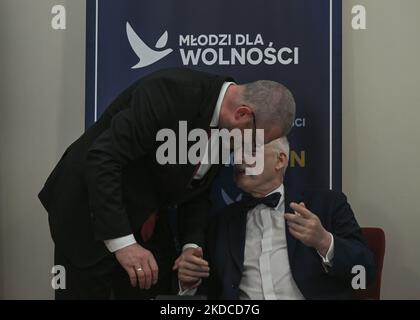 Grzegorz Braun, homme politique polonais de droite et chef du parti politique de la Confédération, a rencontré Janusz Korwin-Mikke, président du parti Korwin lors d'une réunion à Rzeszow. Lundi, 20 juin 2022, à Rzeszow, Podkarpackie Voivodeship, Pologne. (Photo par Artur Widak/NurPhoto) Banque D'Images