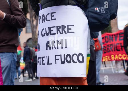 Rome, Italie. 5th novembre 2022. Manifestation nationale pour la paix à Rome organisée par le réseau italien du désarmement (Credit image: © Matteo Nardone/Pacific Press via ZUMA Press Wire) Banque D'Images