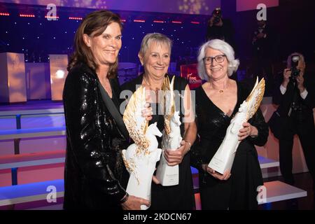 De gauche à droite Ulrike NASSE-MEYFARTH, Renate STECHER, Heide ECKER-ROSENDAHL, reçoit le prix Pegasos, légendes du sport, 40th balles de presse sportive allemandes dans le Vieux Opéra de Francfort, 5 novembre 2022. Banque D'Images
