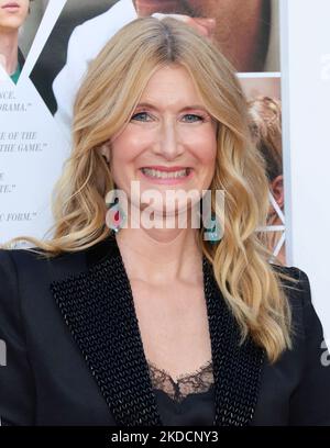 Hollywood, États-Unis. 05th novembre 2022. Laura Dern arrive à la première projection de TAPIS rouge du FILS qui a eu lieu au TCL Chinese Theatre à Hollywood, CA, samedi, 5 novembre . (Photo de Juan Pablo Rico/Sipa USA) crédit: SIPA USA/Alay Live News Banque D'Images