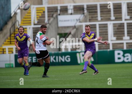 Josh Woods, de Newcastle Thunder, fait ses pieds lors du match DE championnat BETFRED entre Newcastle Thunder et Workington Town à Kingston Park, Newcastle, le dimanche 26th juin 2022. (Photo de Chris Lishman/MI News/NurPhoto) Banque D'Images