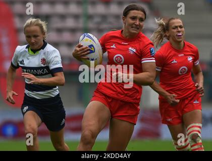 Natalia PAMIETA de Pologne sur la voie de marquer un essai pendant la Czechia femmes 7s vs Pologne femmes 7s, un jeu de phase de la piscine A du deuxième pied de la série de Championnat de rugby Europe Sevens 2022 à Cracovie. Samedi, 02 juillet 2022, dans le stade municipal de Henryk Reyman, Cracovie, petite Pologne Voivodeship, Pologne. (Photo par Artur Widak/NurPhoto) Banque D'Images