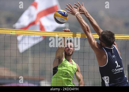 Volley-ball World Beach Pro Tour semi-fin, Benzi (Italie) en action pendant la plage volley-ball World Beach Pro Tour 2022 sur 03 juillet 2022 au Lido Naxos à Giardini Naxos, Italie (photo par Massimiliano Carnabuci/LiveMedia/NurPhoto) Banque D'Images