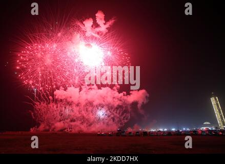 Feux d'artifice à l'occasion du 60th anniversaire de l'indépendance algérienne à Alger, Algérie sur 05 juillet 2022 (photo par APP/NurPhoto) Banque D'Images