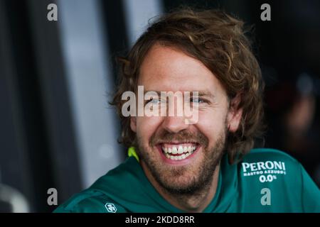 Sebastian Vettel d'Aston Martin Aramco-Mercedes lors d'une interview en vue du Grand Prix autrichien de Formule 1 au Red Bull Ring de Spielberg, Autriche sur 7 juillet 2022. (Photo de Jakub Porzycki/NurPhoto) Banque D'Images