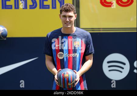 Andreas Christensen lors de sa présentation en tant que nouveau joueur du FC Barcelone, à Barcelone, le 07th juillet 2022. -- (photo par Urbanandsport/NurPhoto) Banque D'Images