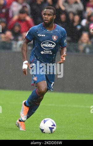 Salerno, Italie. 05th novembre 2022. Lassana Coulibaly des États-Unis Salernitana en action pendant la série Un match entre les États-Unis Salernitana 1919 contre les États-Unis Cremonese au Stadio Arechi à Salerno, Italie sur 5 novembre 2022. (Photo par Agostino Gemito/Pacific Press/Sipa USA) crédit: SIPA USA/Alay Live News Banque D'Images