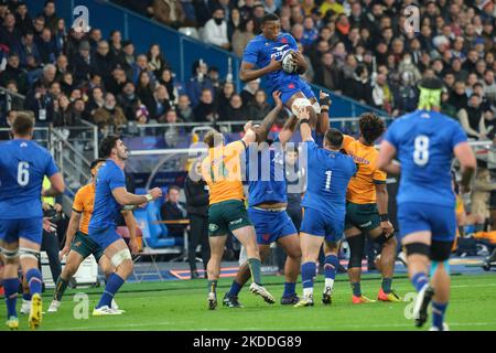 6 novembre 2022, Saint Denis, Seine Saint Denis, France : l'écluse de l'équipe française CAMERON WOKI en action pendant la série automne Nations 2022 entre la France et l'Australie au Stade de France - St Denis - France.France a gagné 30:29. (Image de crédit : © Pierre Stevenin/ZUMA Press Wire) Banque D'Images