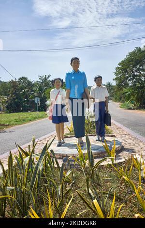 Stret Side Figurative Art sculptures Kampot Cambodge Banque D'Images